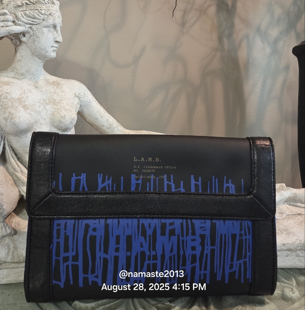 L.A.M.B. Gwen Stafani Graffiti Clutch Leather Pvc Designer Luxury Celebrity #165